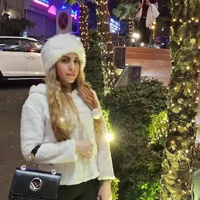 نعیمه فیروزی مربی بدنسازی و فانکشنال در تهران