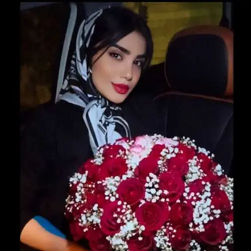 ملیکا شاکری مربی بدنسازی در البرز